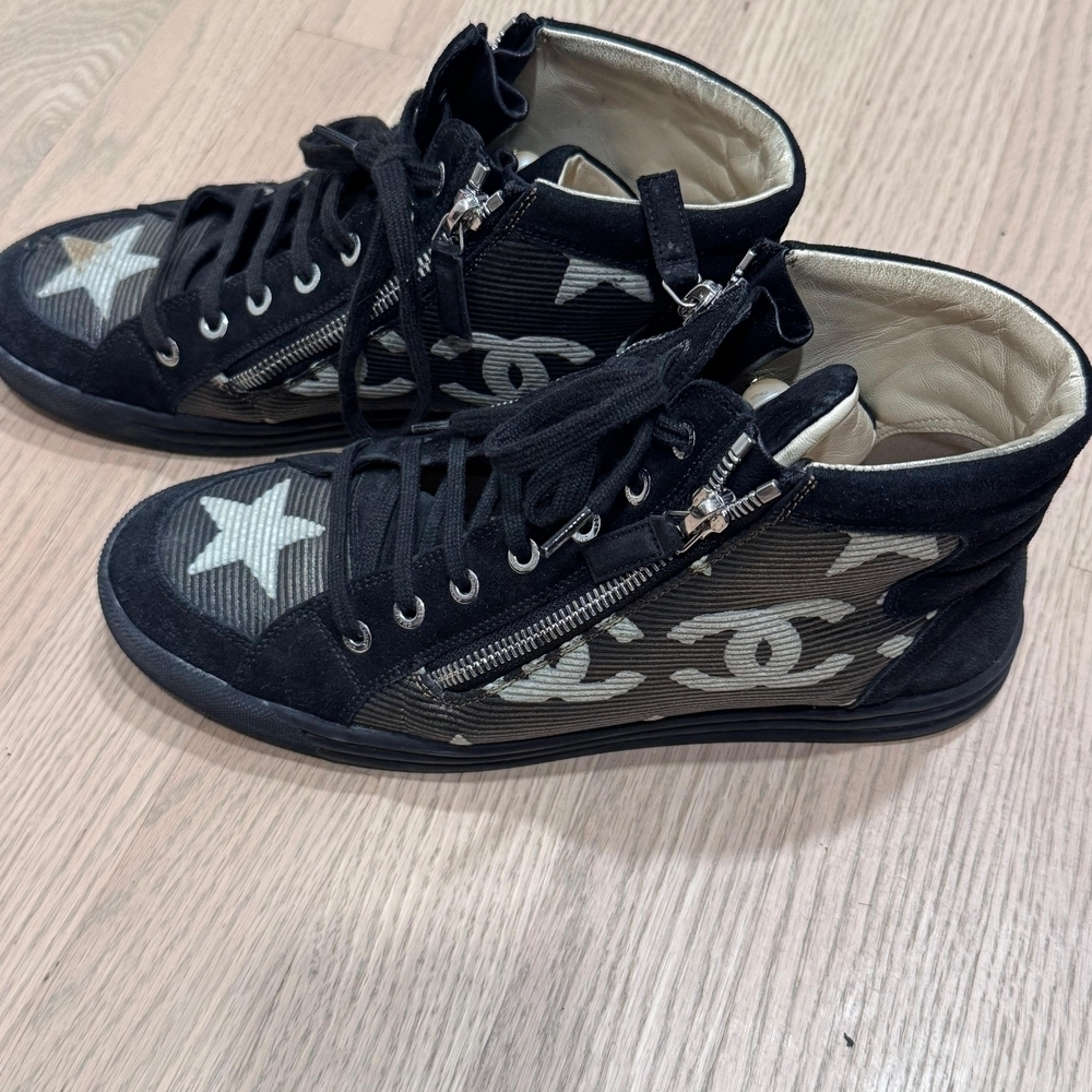 CHANEL Black High-Top Sneakers with Star Design